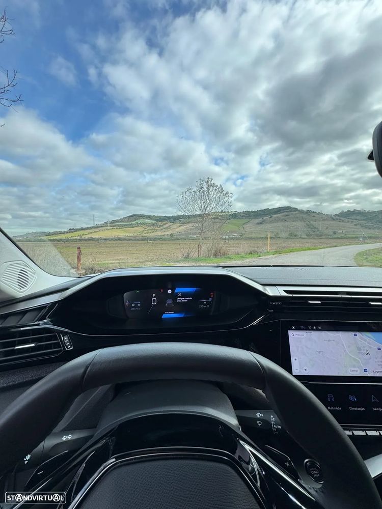 Peugeot 408 1.2 PureTech Allure EAT8 - 20