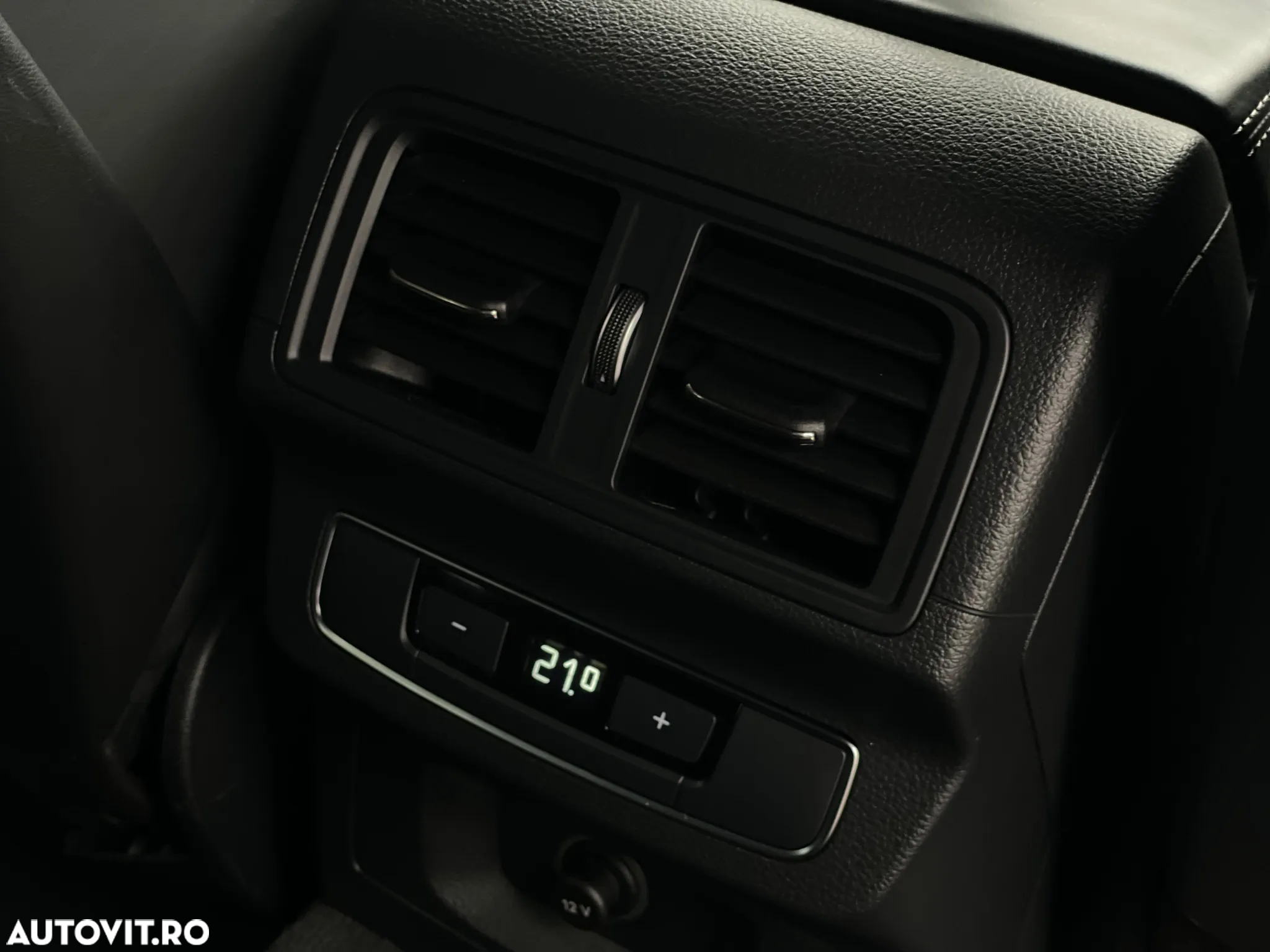 Audi Q5 2.0 40 TDI quattro S tronic Sport - 22