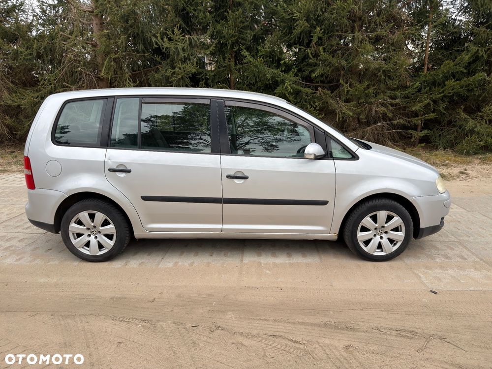 Volkswagen Touran - 7