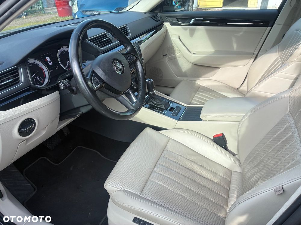 Skoda Superb 1.8 TSI L&K DSG - 18