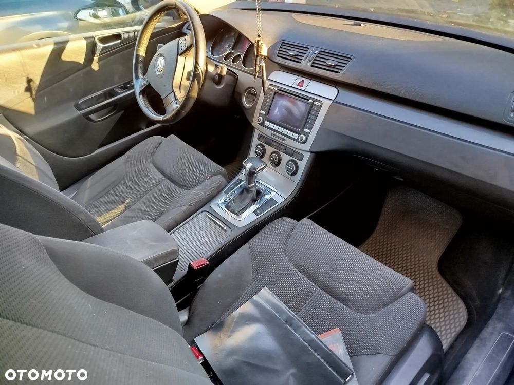 Volkswagen Passat 2.0 TDI Comfortline DSG - 9