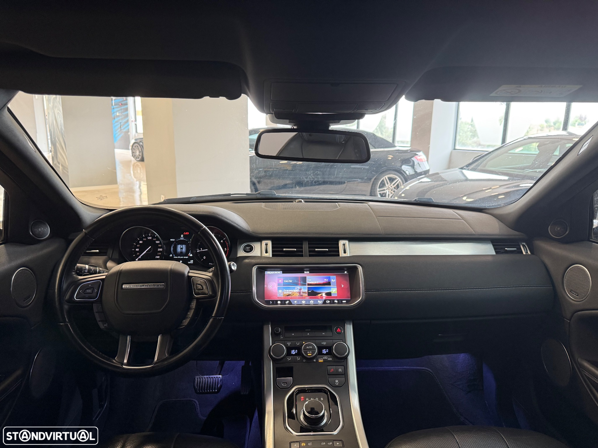 Land Rover Range Rover Evoque 2.0 D150 AWD R-Dynamic HSE Auto - 4