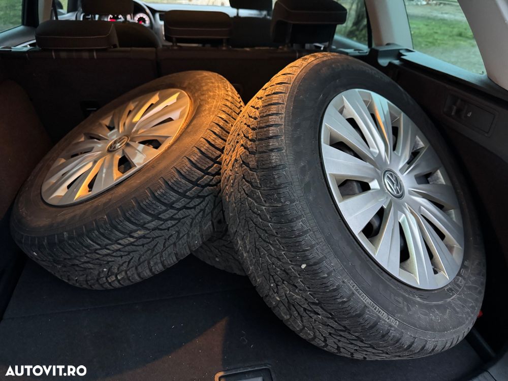 Volkswagen Golf Variant 1.6 TDI BlueMotion Technology Lounge - 16