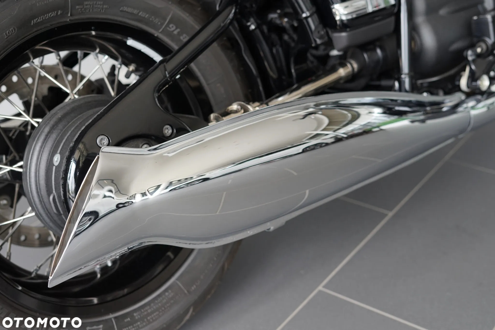 BMW R - 33