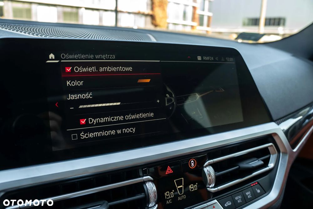BMW M4 Competition M xDrive sport - 40