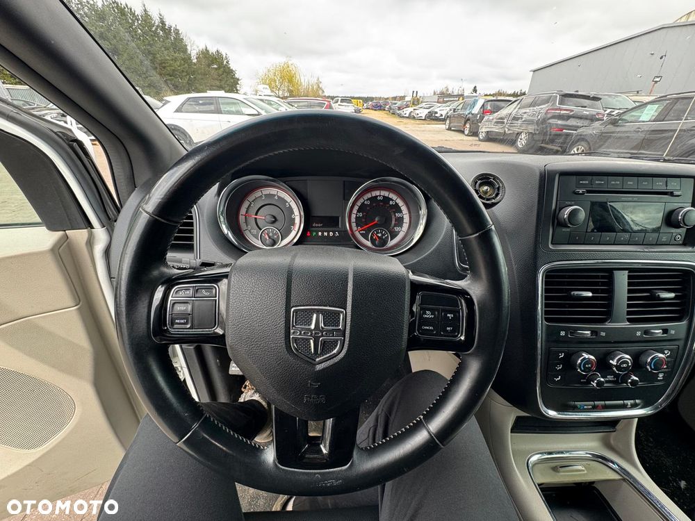 Dodge Grand Caravan 3.6 R/T - 20