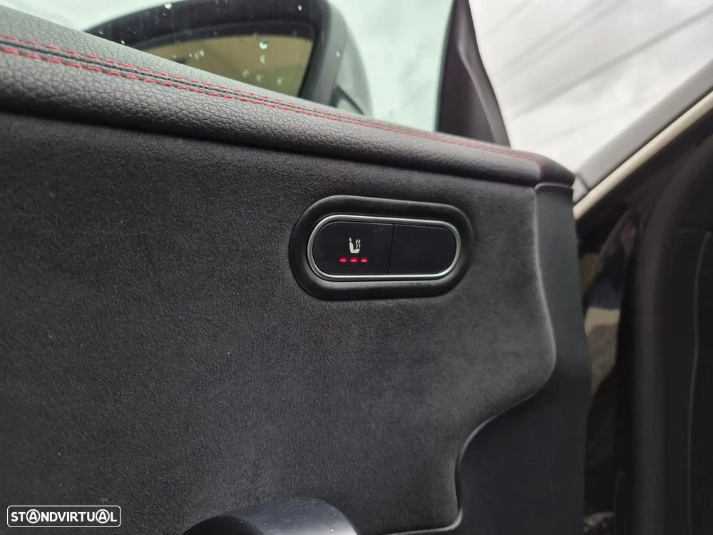 Mercedes-Benz CLA 250 - 35