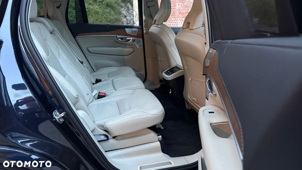 Volvo XC 90 D5 AWD Inscription 7os - 34