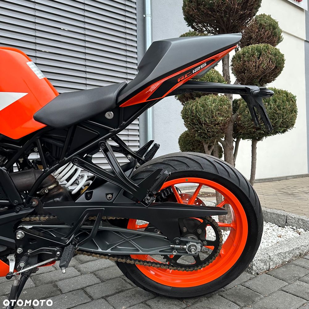KTM RC 125 - 11