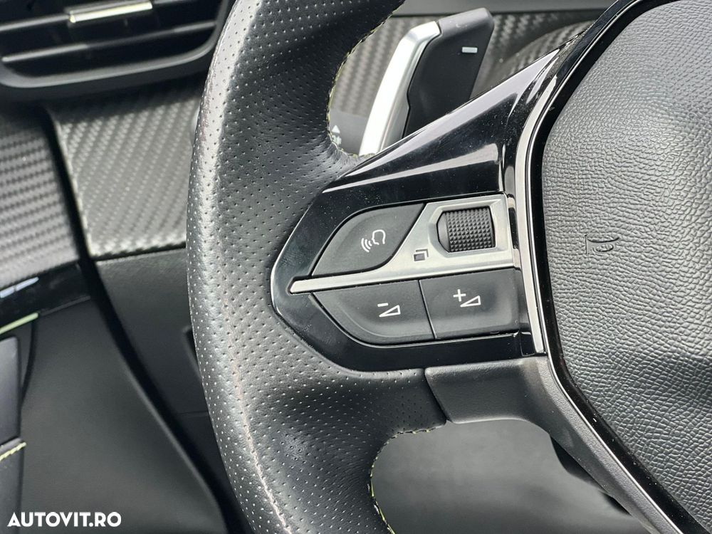 Peugeot 208 1.2 L PureTech STT EAT8 GT Line - 18