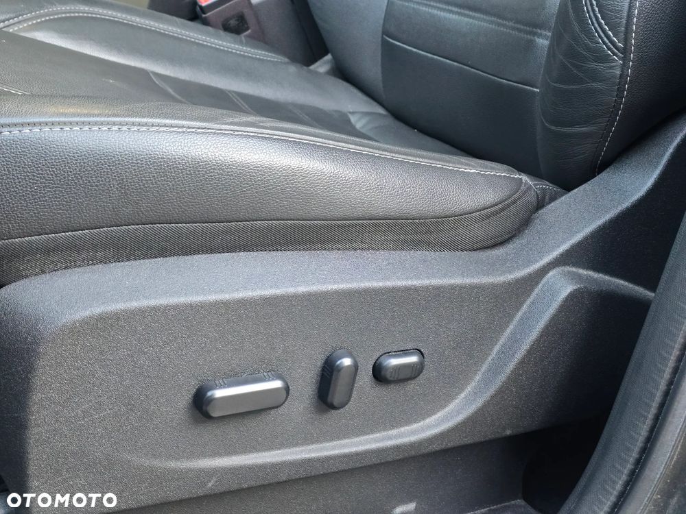 Ford Kuga 2.0 TDCi 4x4 Titanium - 26