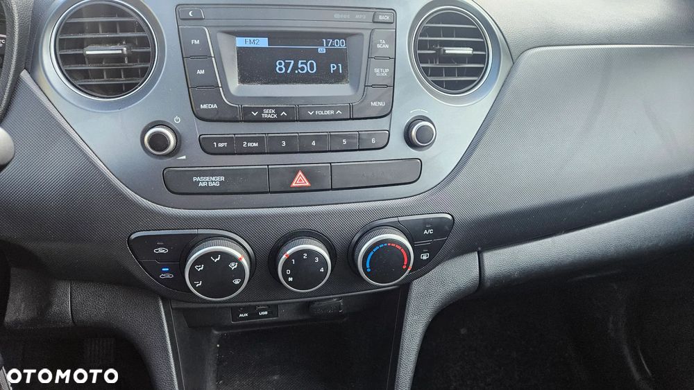 Hyundai i10 1.0 - 9