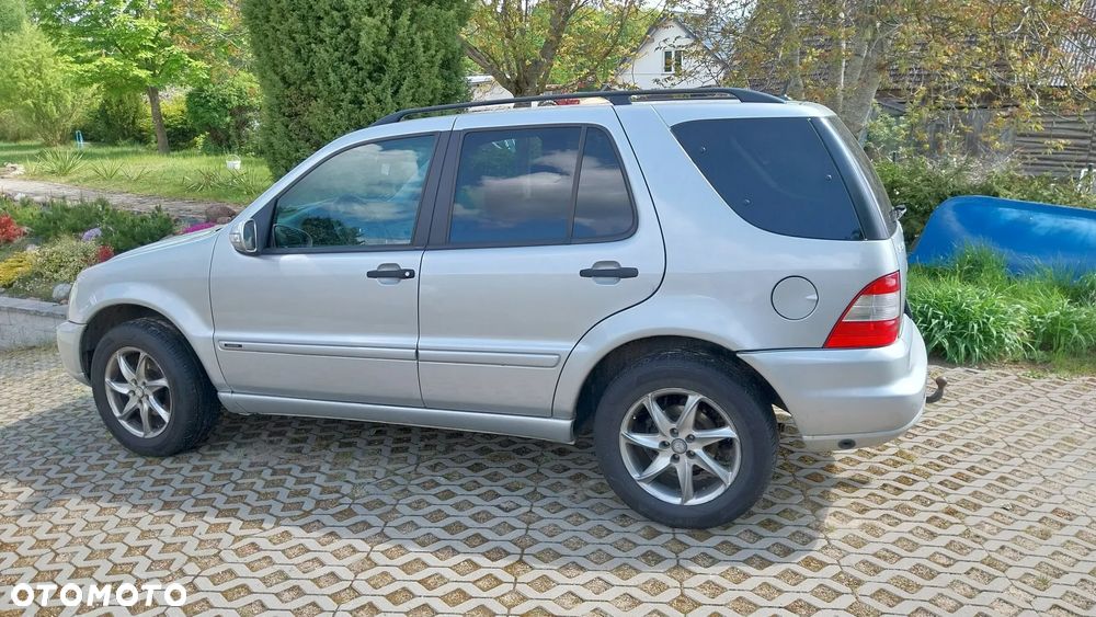 Mercedes-Benz ML - 10