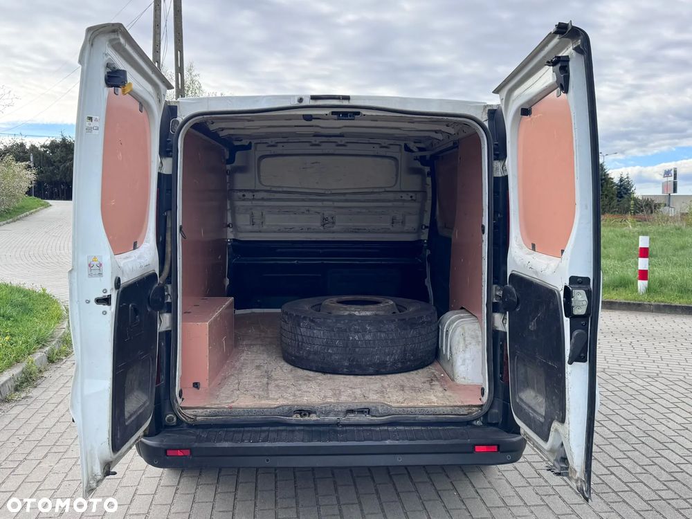 Nissan NV300 - 14