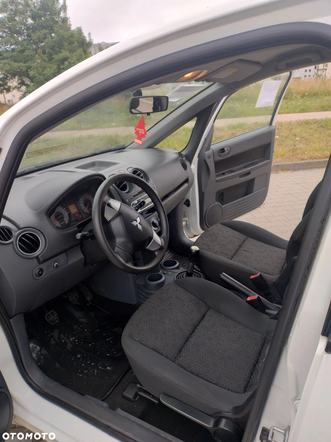 Mitsubishi Colt 1.3 Inform - 7