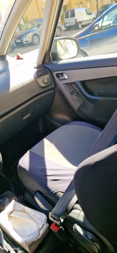 Citroën C4 Grand Picasso 1.6 HDi Confort - 3