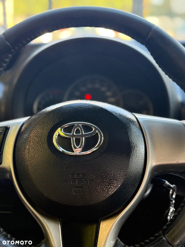 Toyota Yaris 1.33 Luna - 10