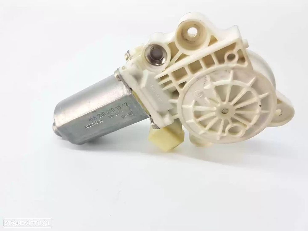 MOTOR ELEVADOR DE VIDRO FRONTAL ESQUERDO MERCEDES-BENZ CLK 2004 -A2308201042 - 4