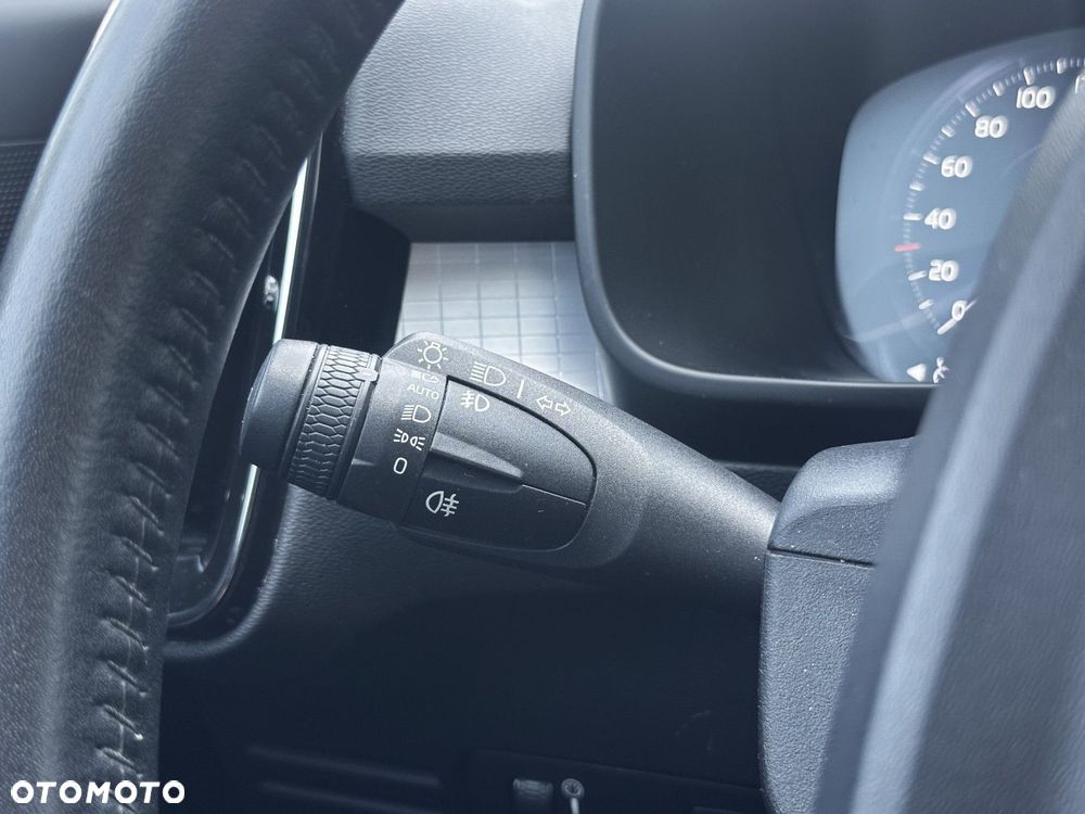 Volvo XC 40 - 20