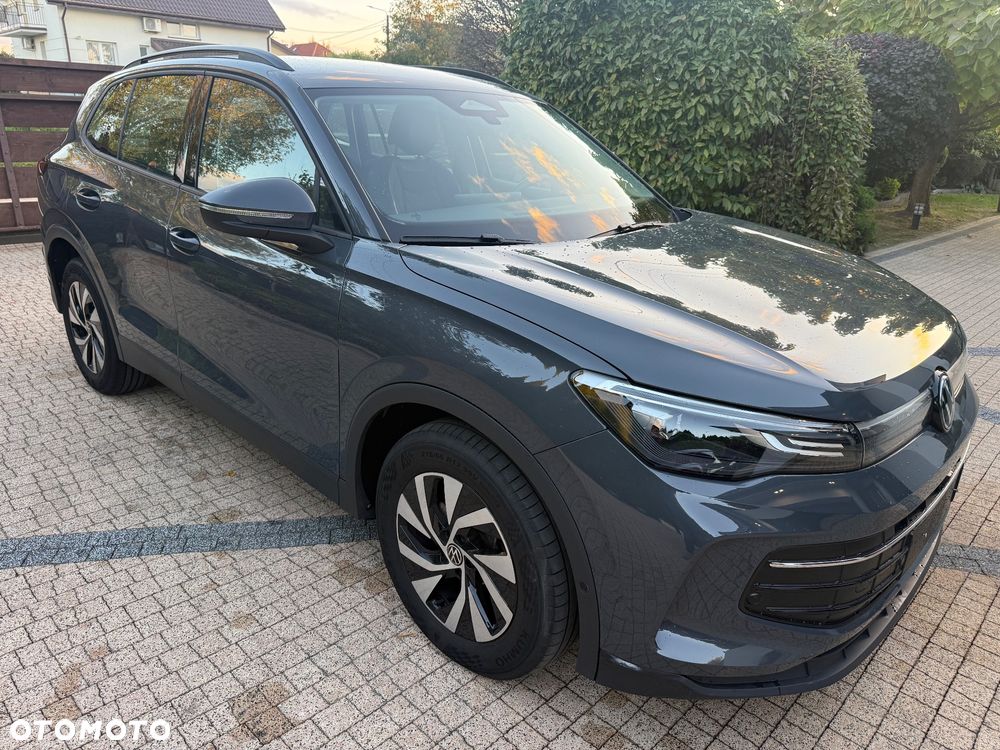 Volkswagen Tiguan - 22