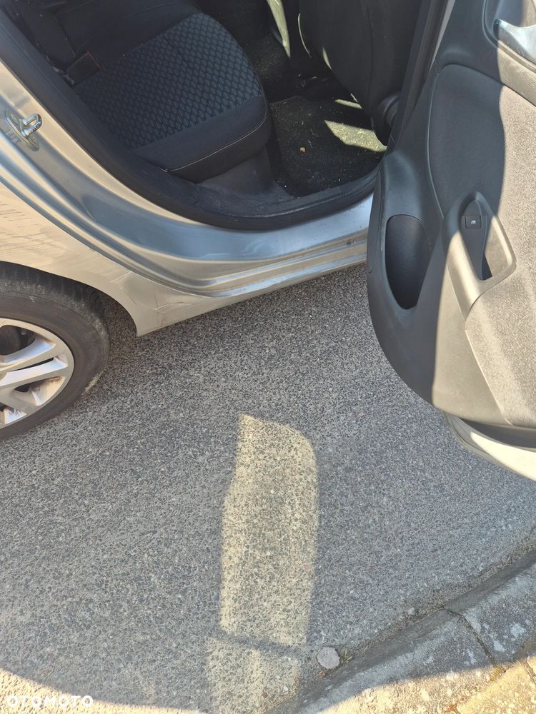 Opel Astra 1.4 Turbo Business - 18