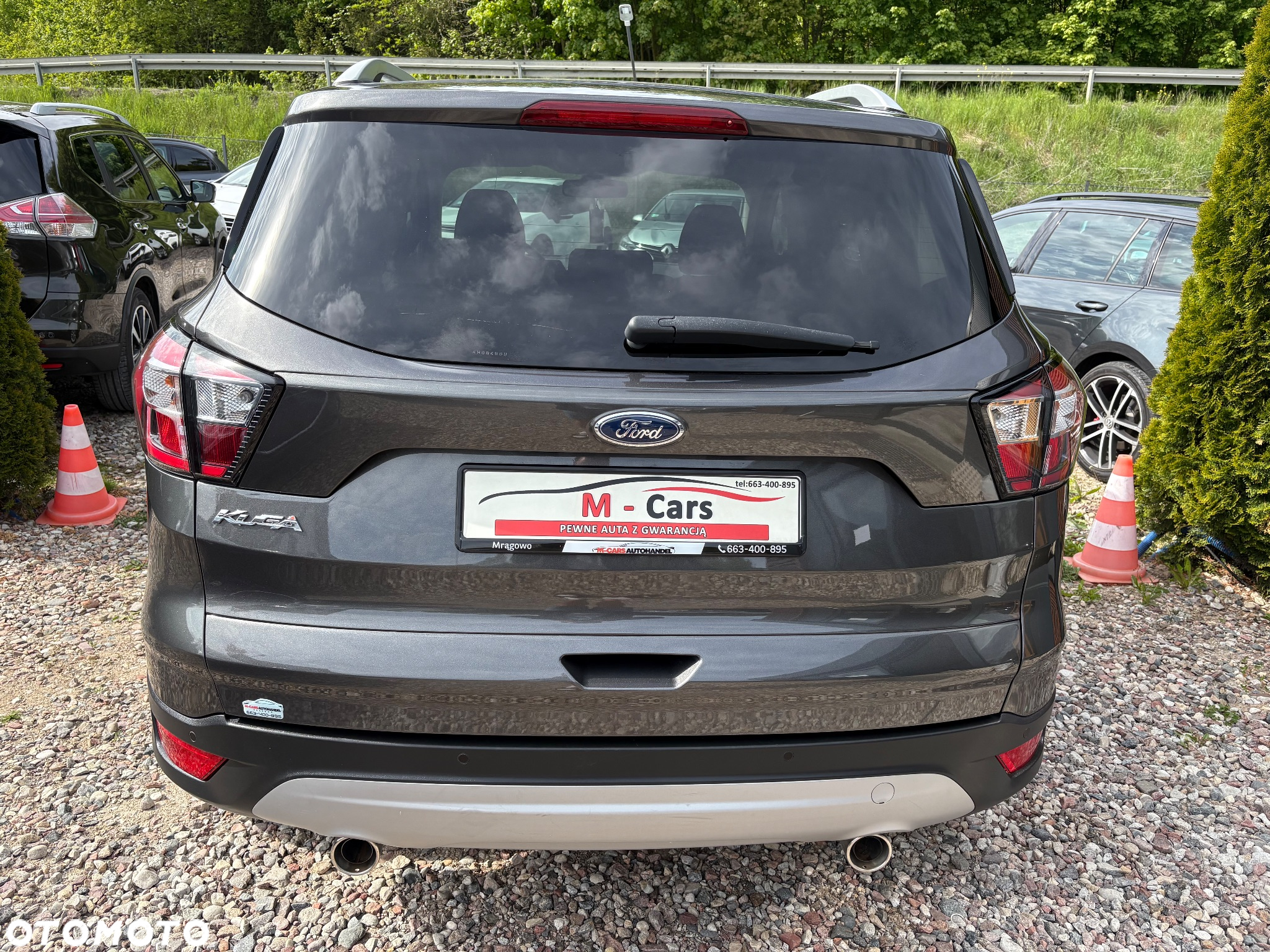 Ford Kuga 2.0 TDCi 2x4 Titanium - 8