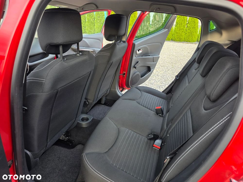 Renault Clio 1.2 16V 75 Limited - 19
