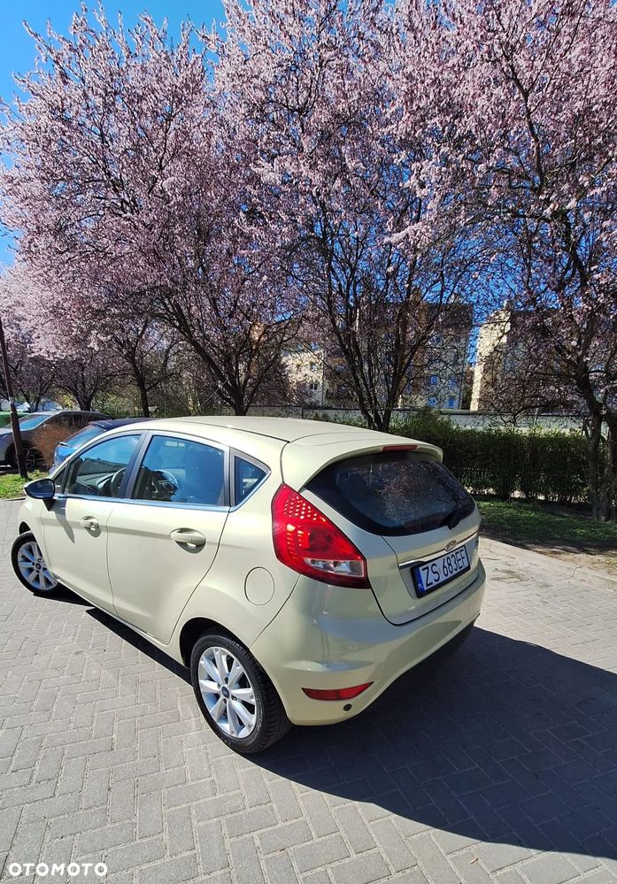 Ford Fiesta 1.4 Ghia EU5 - 4