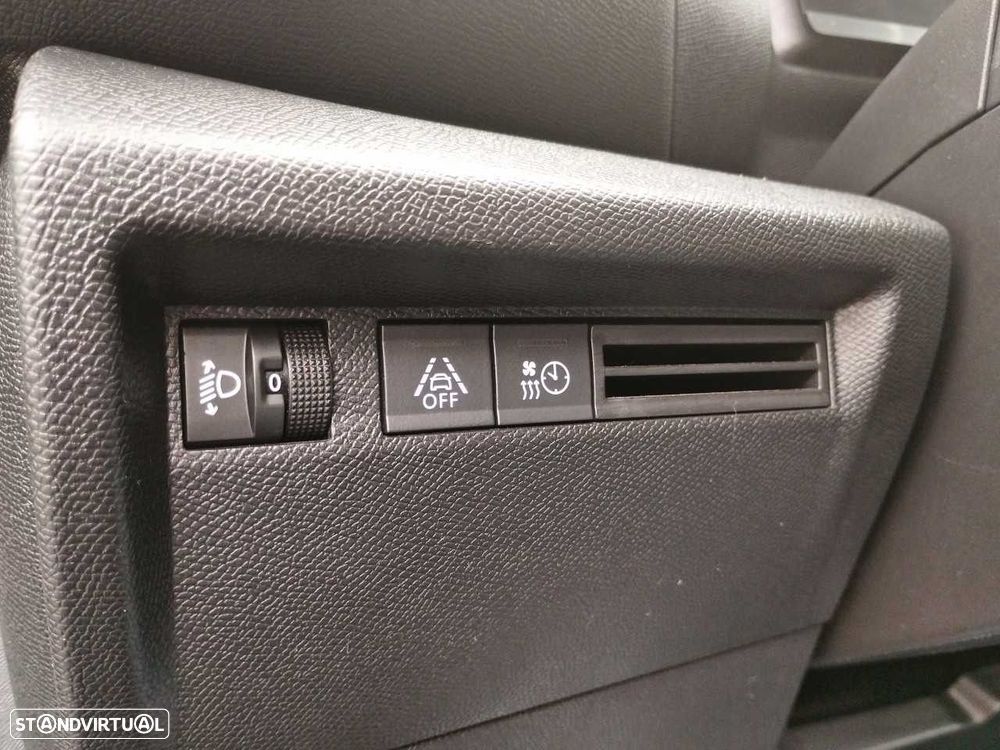 Citroën e-C4 50 kWh Feel - 18
