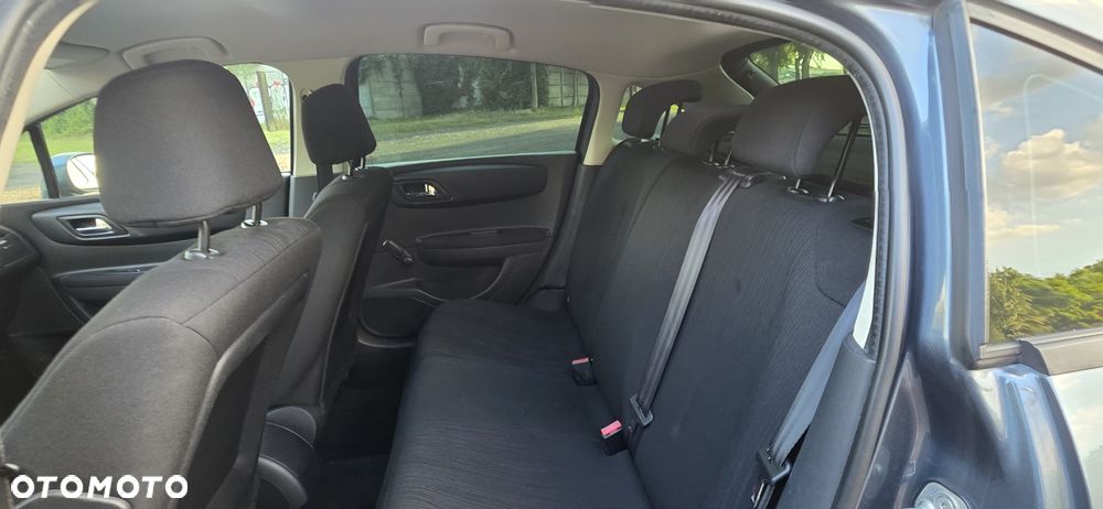 Citroën C4 1.4 16V Magic - 14
