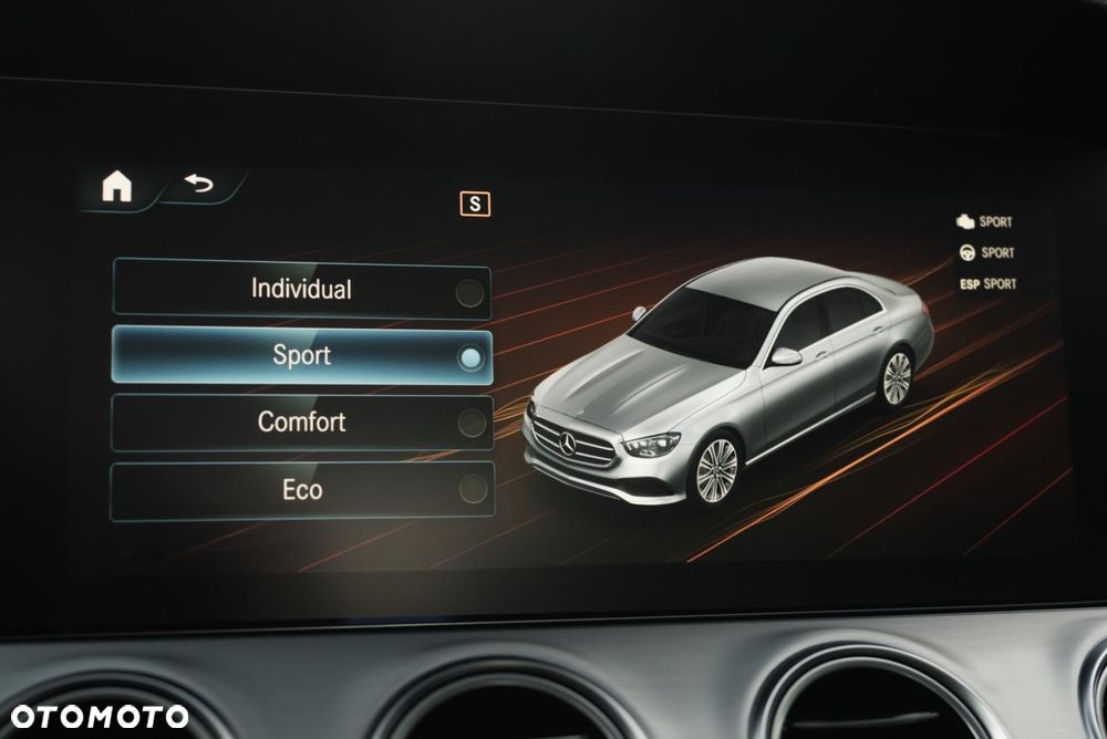 Mercedes-Benz Klasa E - 21