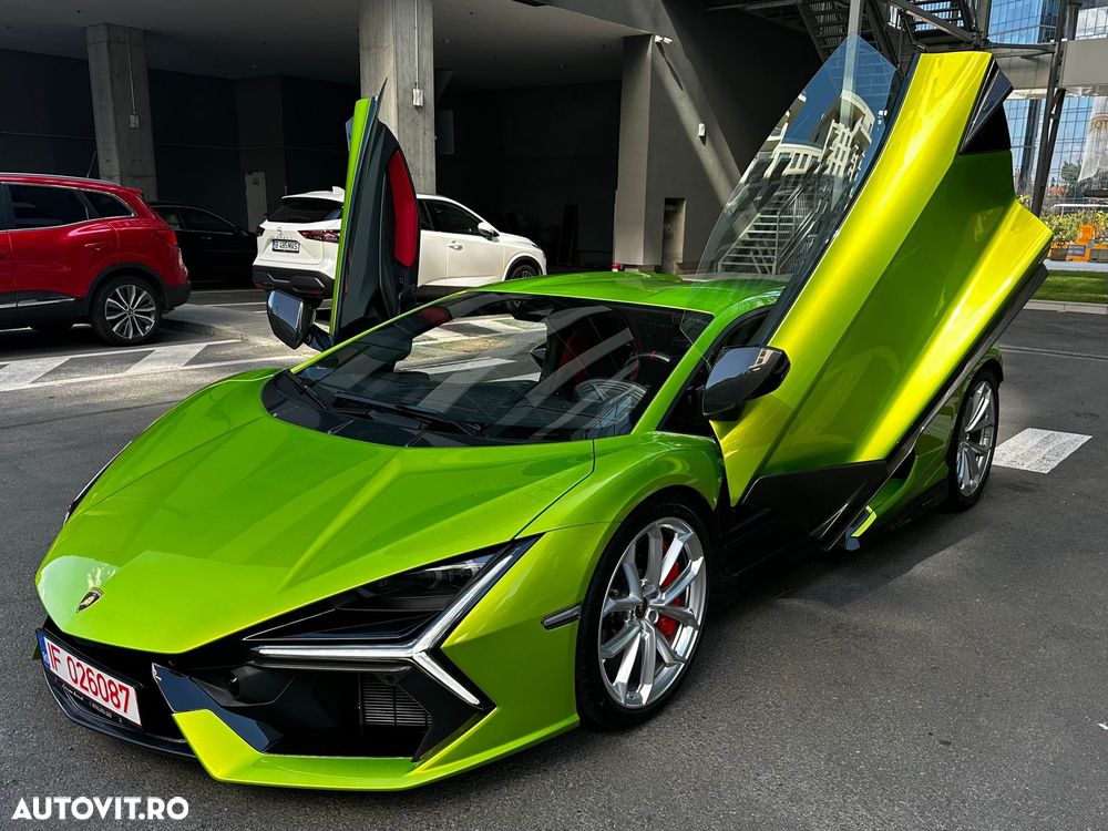 Lamborghini Revuelto - 15