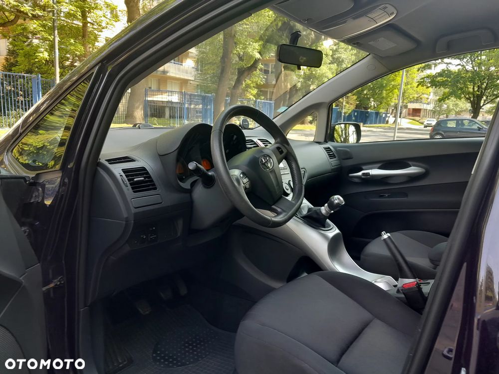 Toyota Auris 1.33 VVT-i Life - 14