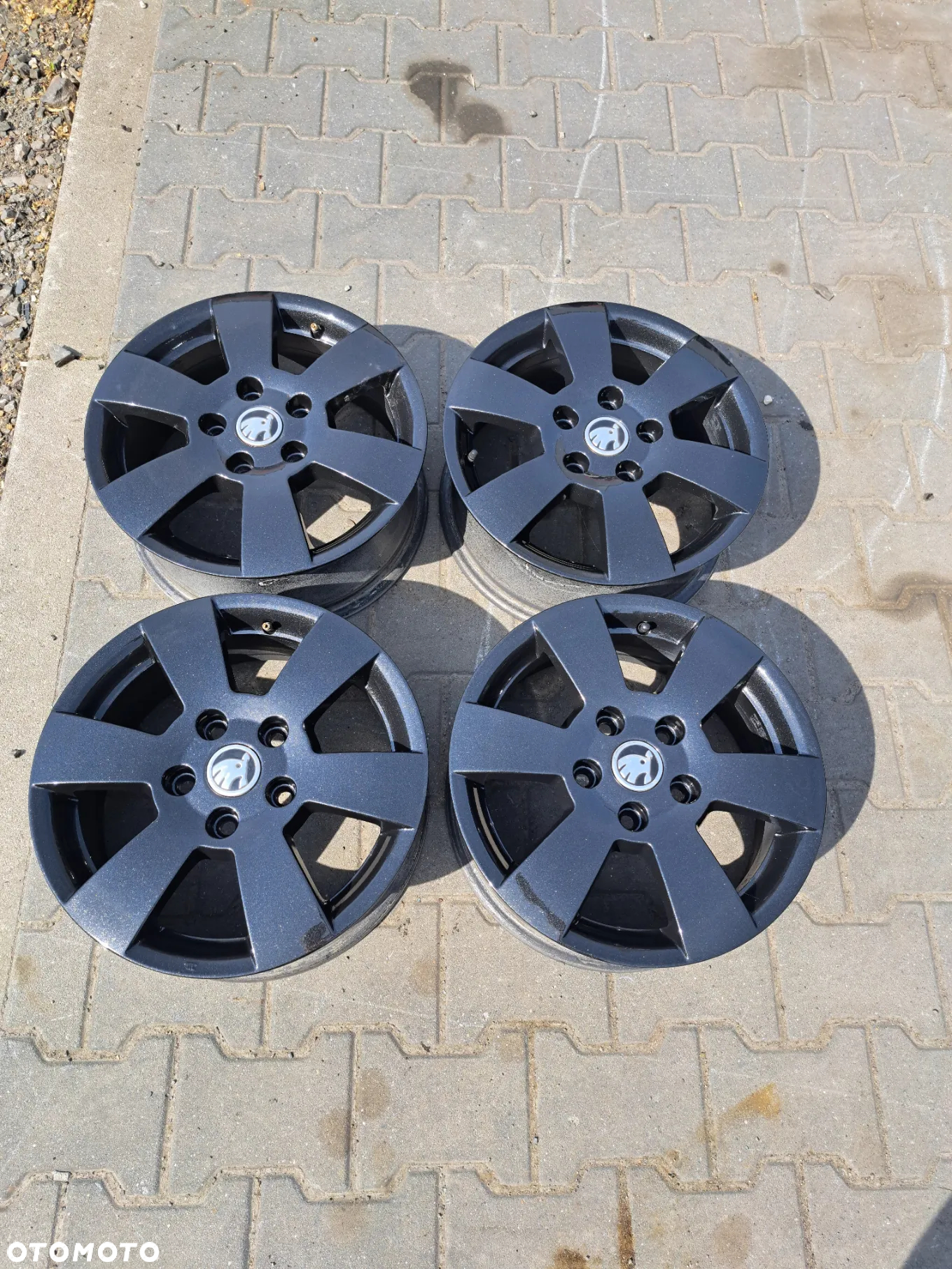 Alufelgi 15 cali 5x112 Skoda Octavia II Yeti Volkswagen Golf V VI Passat B6 - 7