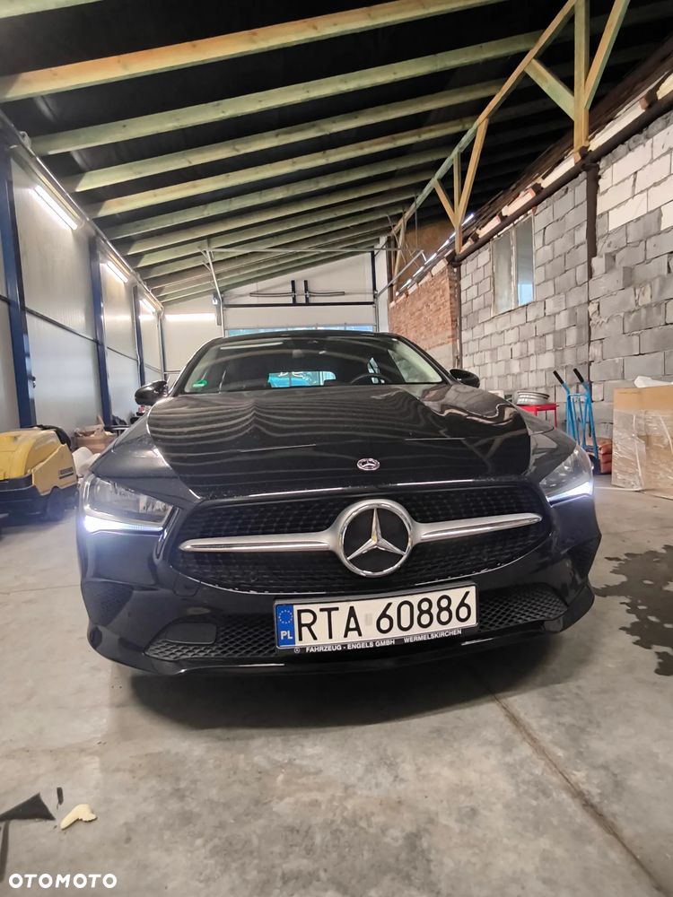 Mercedes-Benz CLA 180 Edition 2022 - 4