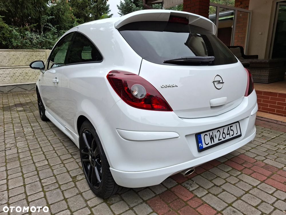 Opel Corsa 1.2 16V Limited Edition - 10