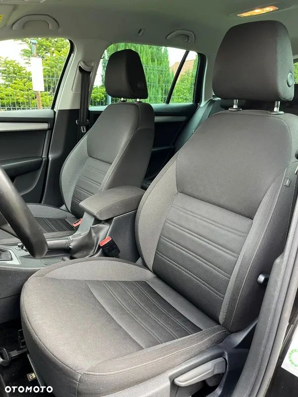 Skoda Octavia 2.0 TDI Style DSG - 6