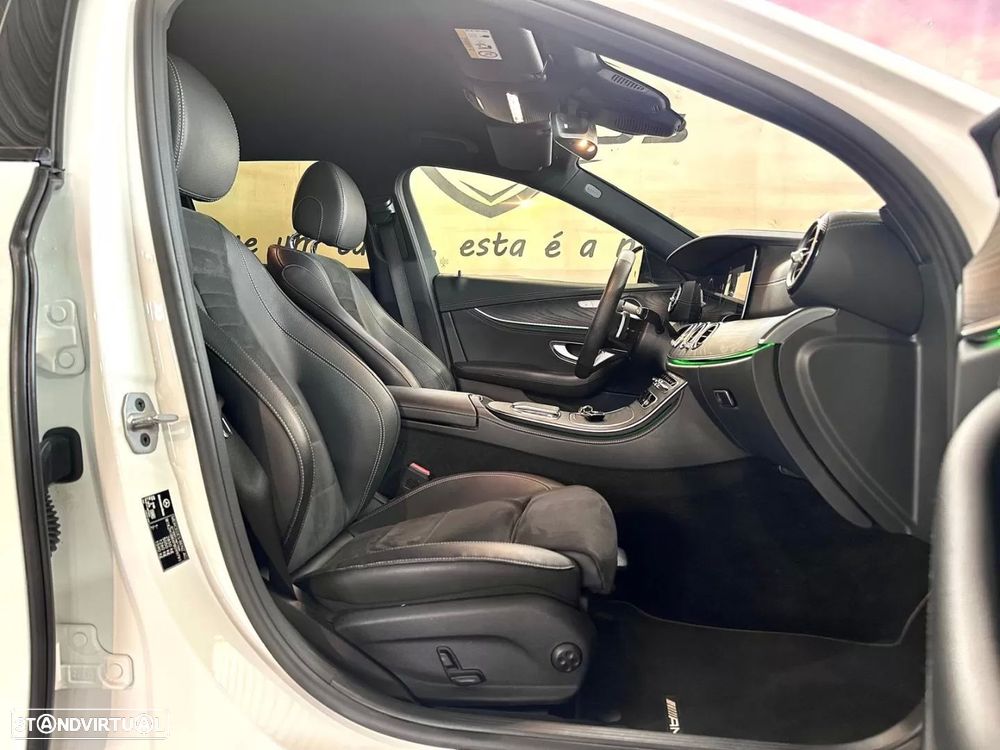 Mercedes-Benz E 300 de 4Matic 9G-TRONIC AMG Line - 15