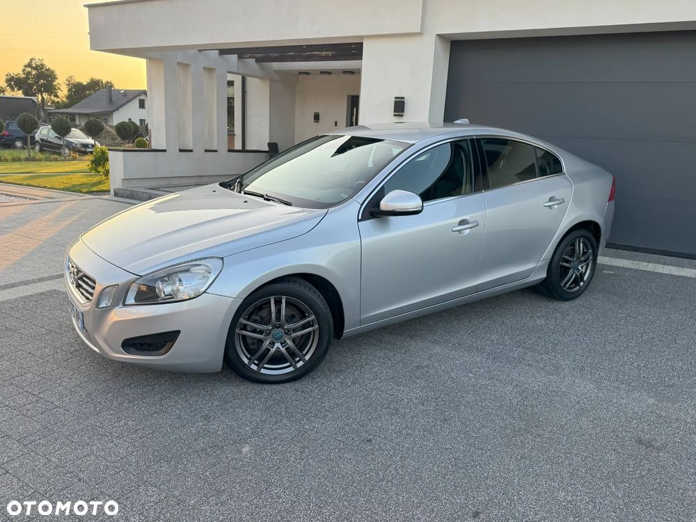 Volvo S60 D3 Geartronic Summum - 12