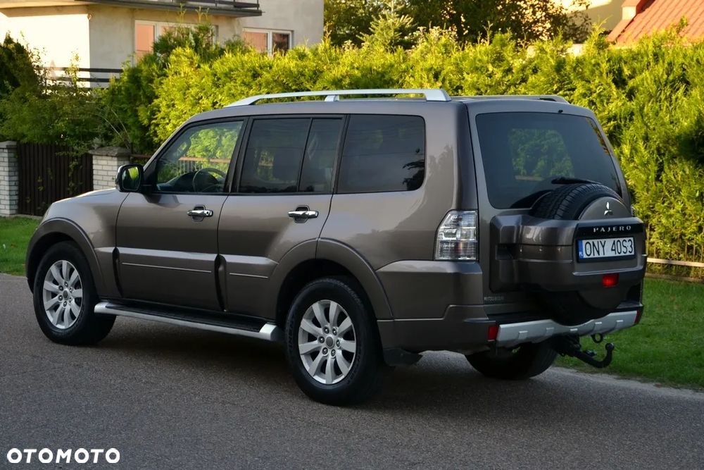 Mitsubishi Pajero 3.2 DID Elegance - 4