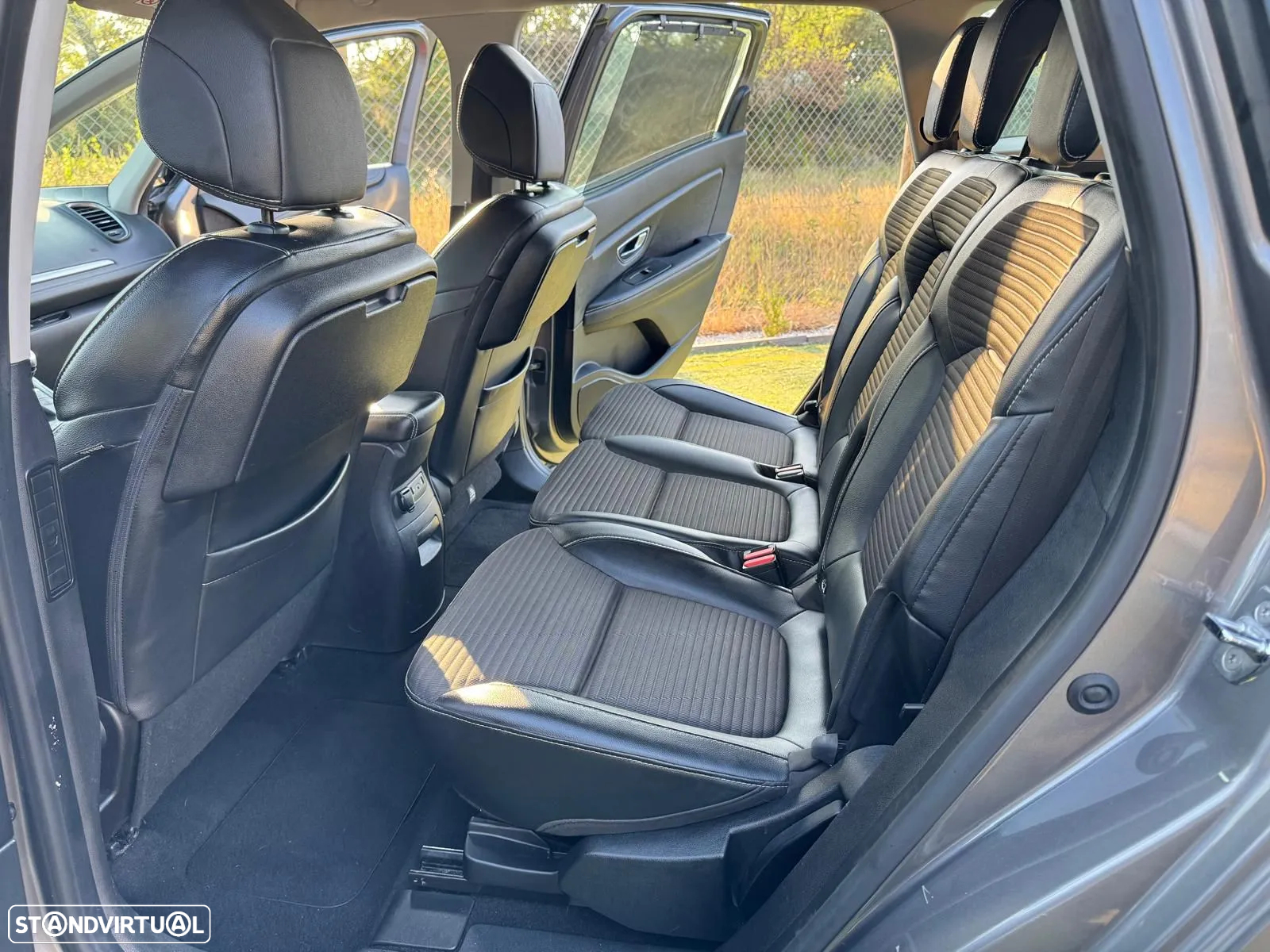 Renault Grand Scénic 1.5 dCi Intens Hybrid Assist SS - 8