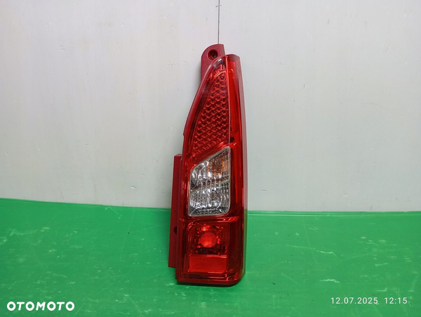 LAMPA PRAWA TYLNA PEUGEOT PARTNER II CITROEN BERLINGO 9680545180 10-