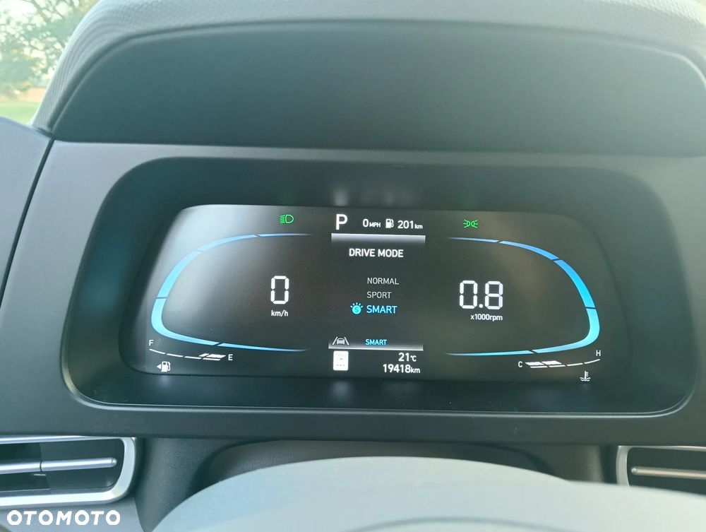 Hyundai Elantra - 8