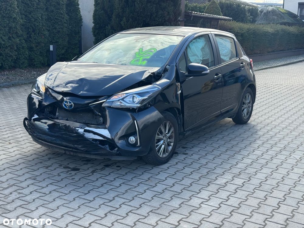 Toyota Yaris Hybrid 100 Life - 11