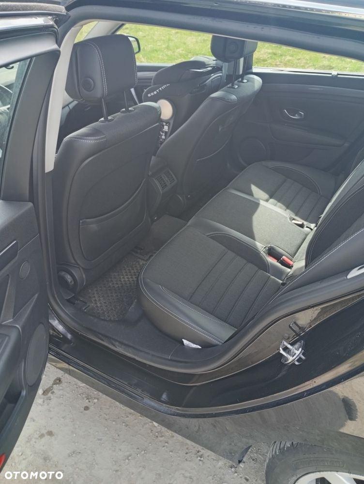 Renault Laguna - 8