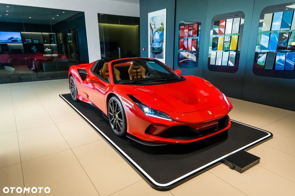 Ferrari F8 Spider Standard - 12