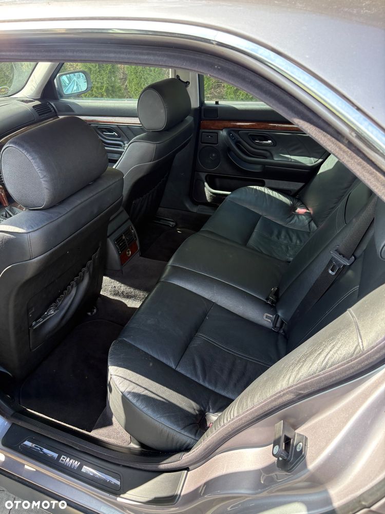 BMW Seria 7 730d - 10