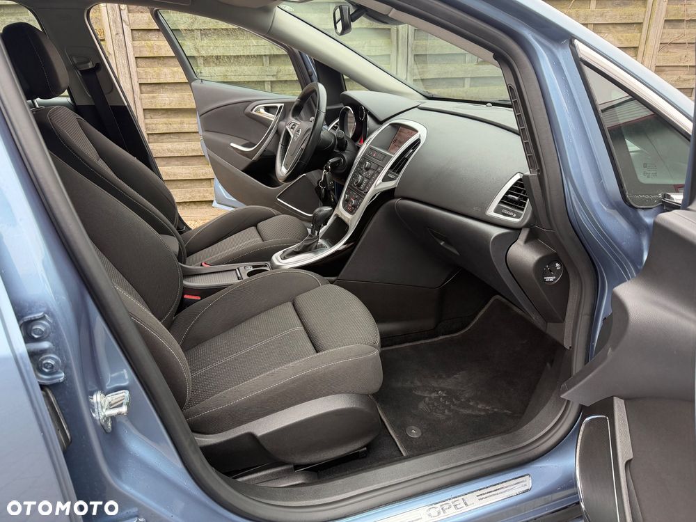 Opel Astra 1.6 Automatik Design Edition - 3