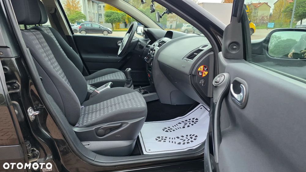 Renault Megane 1.6 Privilege - 16
