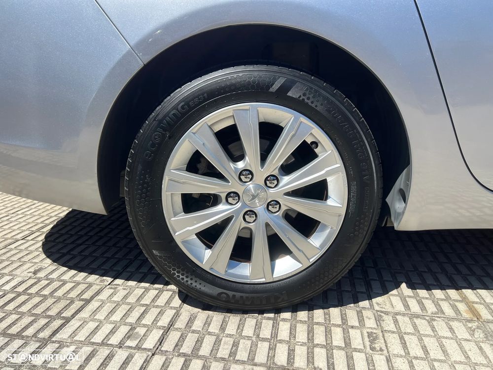 Peugeot 308 SW - 10